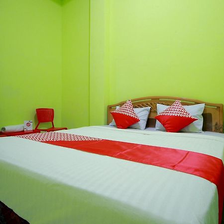 Oyo 2585 Sherren Guest House Lubuklinggau Extérieur photo